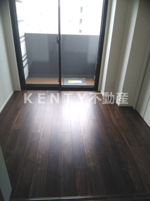 【居間・リビング】 | スパシエ蒲田グランドタワー | 落ち着いて過ごせるお部屋なので、寝室にいかがでしょうか