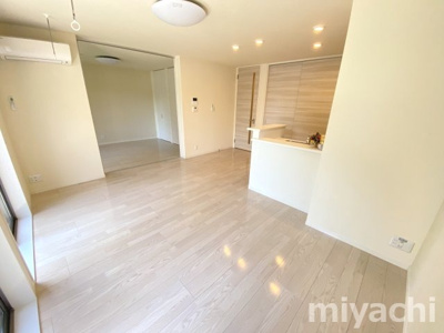 【内装】 | RUSHERIO