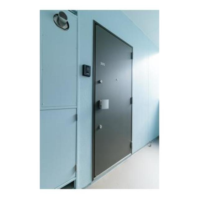 ＵＰＰＥＲ　ＦＩＥＬＤ　ＷＯＯＤの玄関|※写真は同タイプ住戸です。