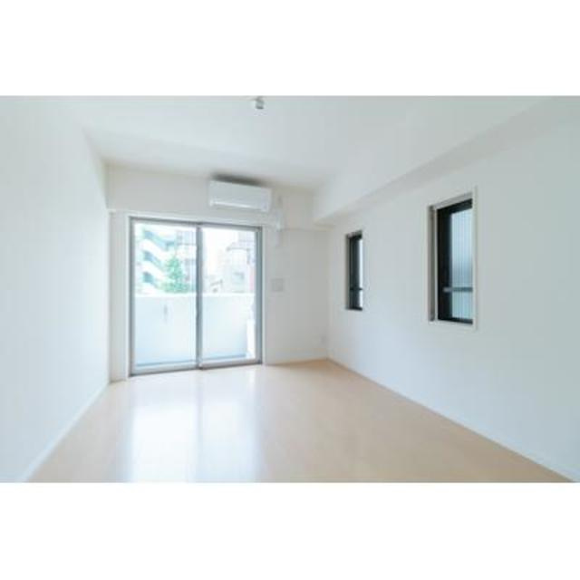 ＵＰＰＥＲ　ＦＩＥＬＤ　ＷＯＯＤの居間・リビング|※写真は同タイプ住戸です。