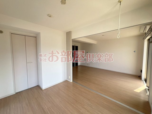 River Sisterの洋室|落ち着いた色調の洋室です