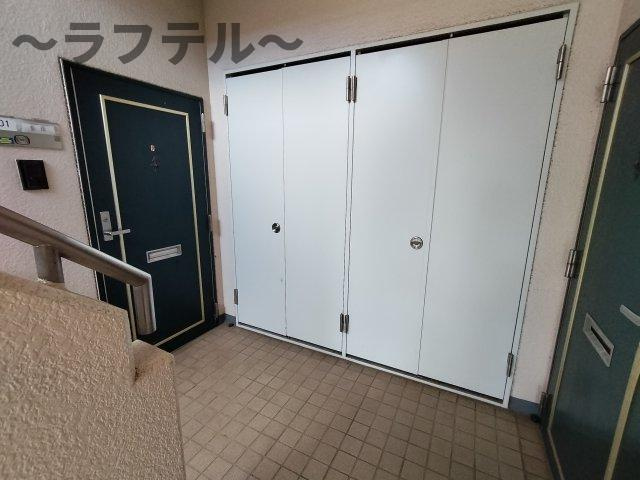 エスティームハイツのロビー