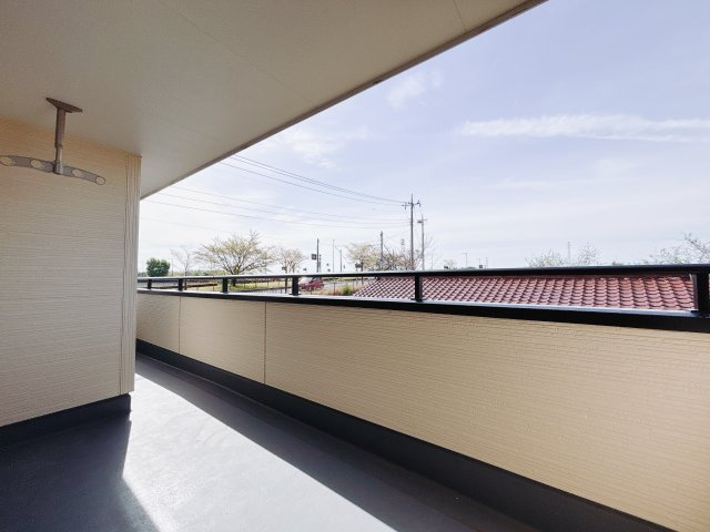 【新築戸建】第1前橋小屋原　のバルコニー|■バルコニー｜プライバシーが守られたインナーバルコニーは、くつろぎの空間としても、アウトドアの空間としても活躍をしてくれます。