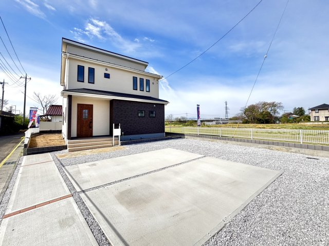【新築戸建】第1前橋小屋原　の外観|■外観｜特徴のある個性的な住まいと美しい街並み、そして住みやすい環境を、ぜひ現地でご覧になりませんか。お気軽にお問合せください(^^)  
