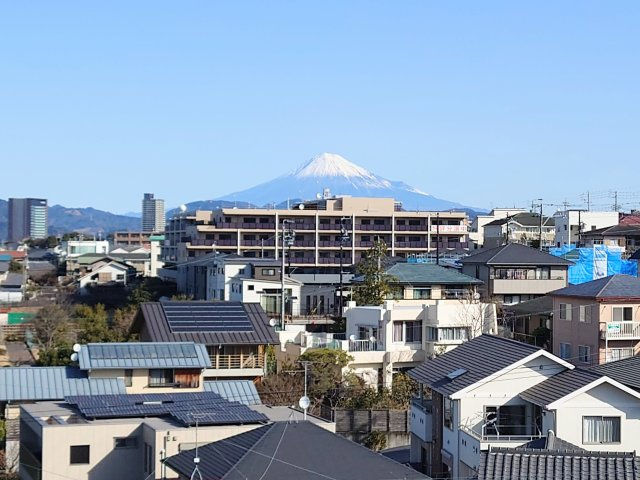 ハイコーポ池田山A　静岡市駿河区池田の展望|エレベーター前の共用部分から富士山がみえます！！