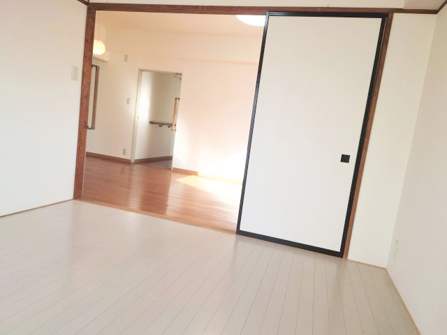 ハイコーポ池田山A　静岡市駿河区池田の洋室