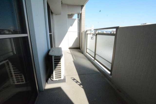 ベスタ櫛原のバルコニー|暖かな日差しのふりそそぐバルコニー