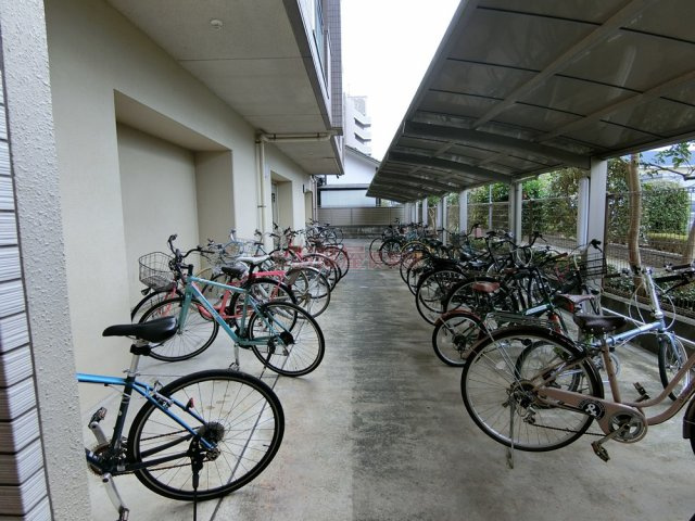 ベスタ櫛原のその他共用部分|駐輪場も充実してます。