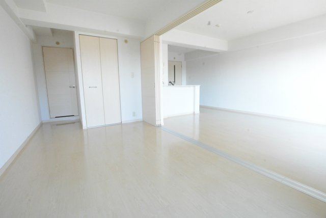 ベスタ櫛原の洋室|広々とした洋室です