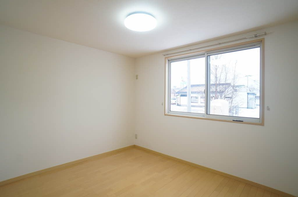 シャーメゾン津志田の洋室