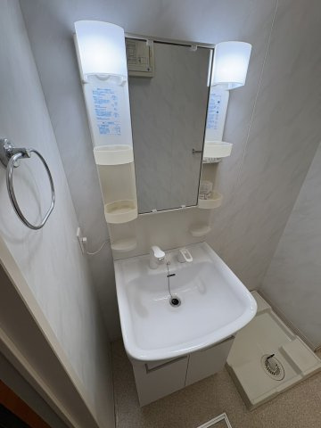 ヴェルデ神明町の独立洗面台