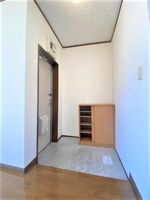 ウィング八幡の玄関|同タイプ・現況優先