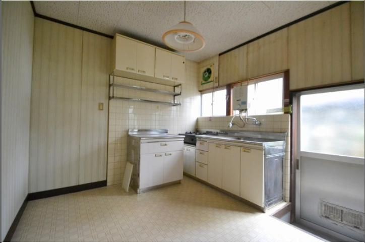 呉市西惣付戸建てのキッチン