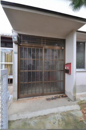 呉市西惣付戸建ての玄関