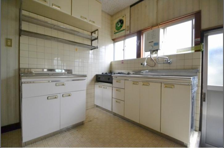 呉市西惣付戸建てのキッチン