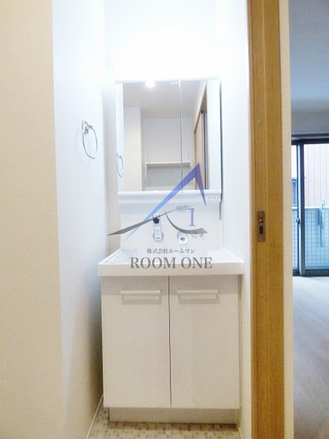 クレール　メールの洗面所|独立洗面台です。