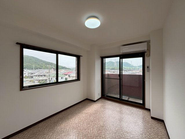 ツインピア　Aの洋室