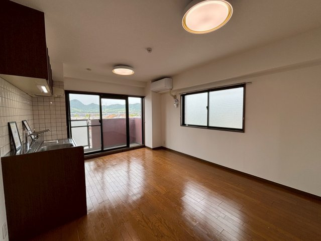 ツインピア　Aの居間・リビング