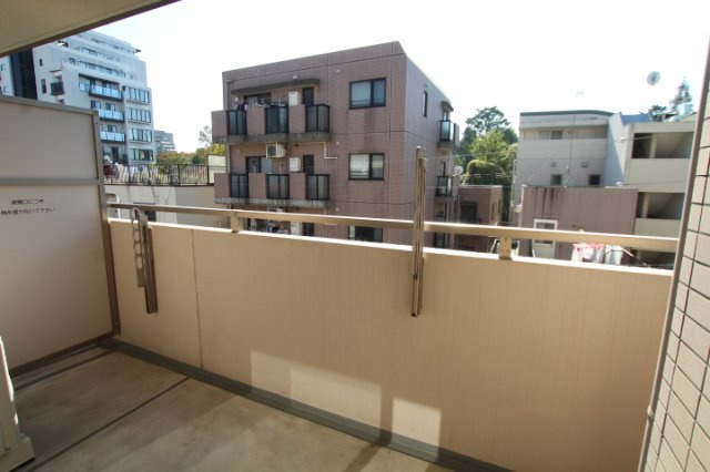 【バルコニー】