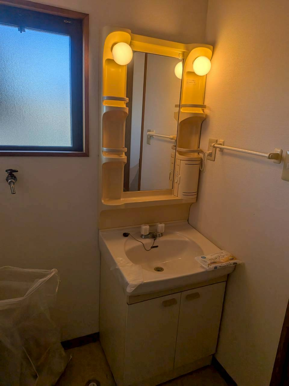 天神台リバーサイドメゾン　メゾネットの洗面所|忙しい朝には欠かせない洗面所です