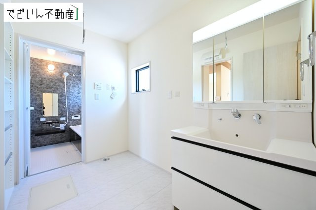 【独立洗面台】 | Livele Garden.S深谷市田中第3【平屋】新築住宅 | ≪3号棟≫
現地(2026年5月撮影)