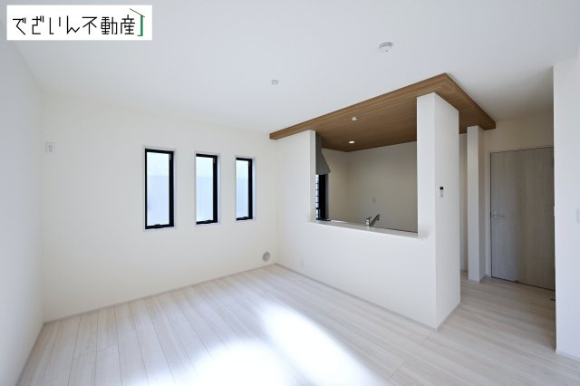【居間・リビング】 | Livele Garden.S深谷市田中第3【平屋】新築住宅 | ≪3号棟≫
現地(2026年5月撮影)