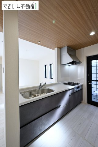 【キッチン】 | Livele Garden.S深谷市田中第3【平屋】新築住宅 | ≪3号棟≫
現地(2026年5月撮影)