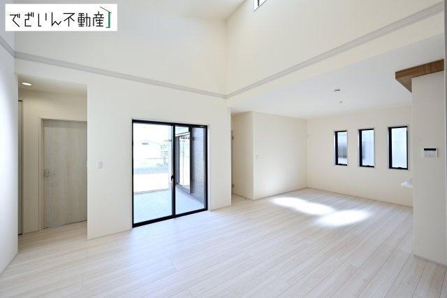 【居間・リビング】 | Livele Garden.S深谷市田中第3【平屋】新築住宅 | ≪3号棟≫
現地(2026年5月撮影)