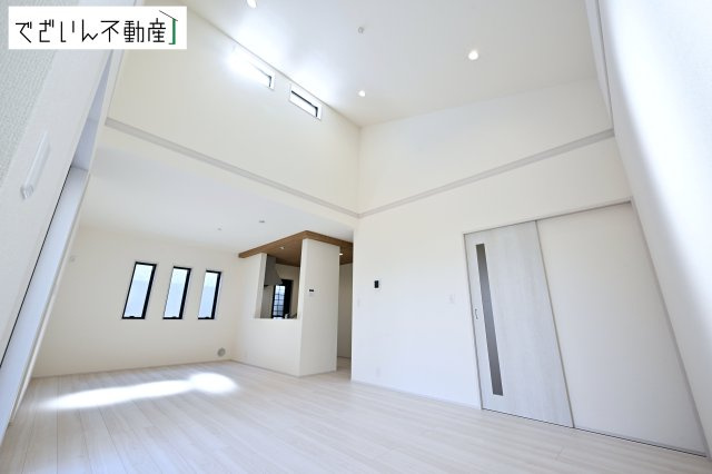 【居間・リビング】 | Livele Garden.S深谷市田中第3【平屋】新築住宅 | ≪3号棟≫
現地(2026年5月撮影)