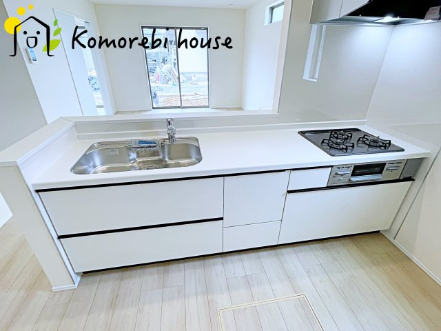 第3　伊奈町小室　新築一戸建て　ハートフルタウン　Fのキッチン|使いやすいキッチンです