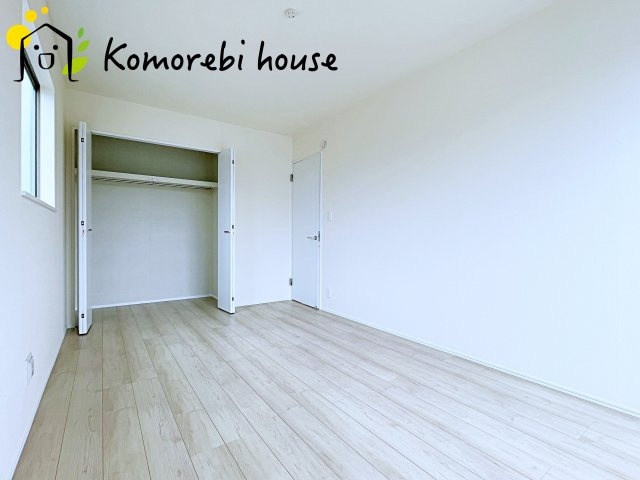 第3　伊奈町小室　新築一戸建て　ハートフルタウン　Fの寝室|使い勝手のいい寝室です