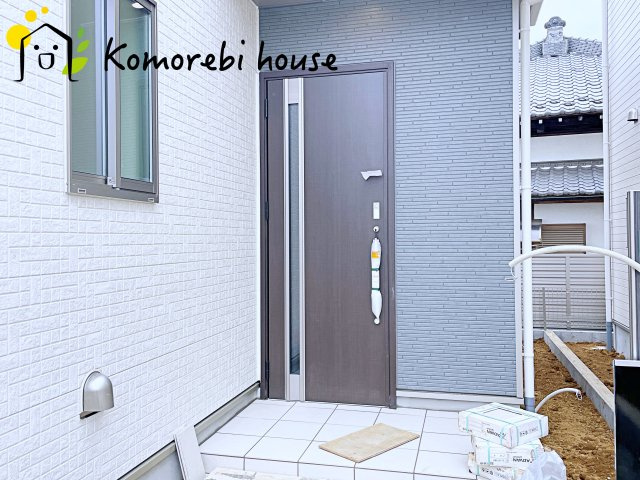 第3　伊奈町小室　新築一戸建て　ハートフルタウン　Fの玄関|玄関です