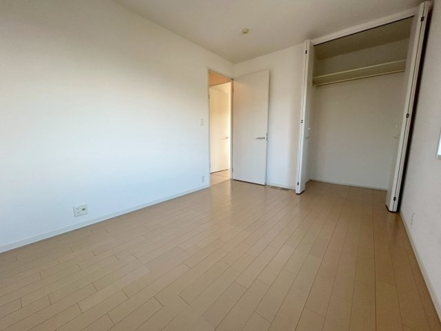 園部町小山西町滝谷の洋室