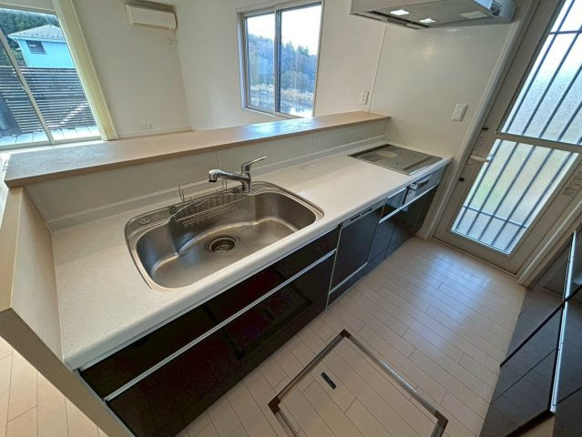 園部町小山西町滝谷のキッチン