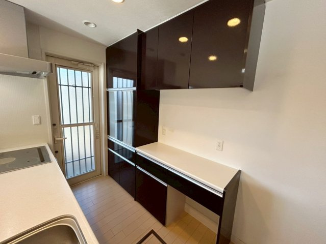 園部町小山西町滝谷のキッチン