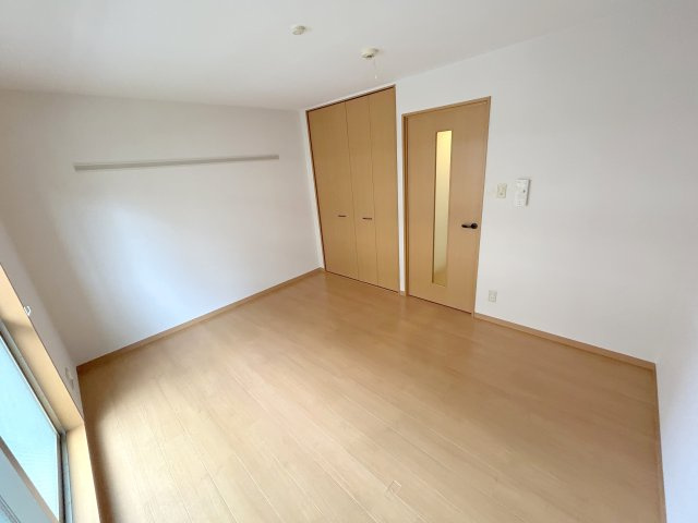 エフラス富雄の居間・リビング