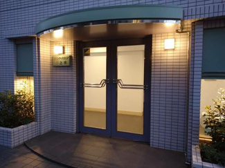 【エントランス】