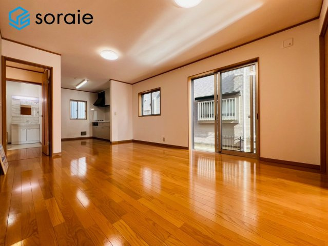 狭山市柏原　中古戸建ての居間・リビング|2月23日撮影