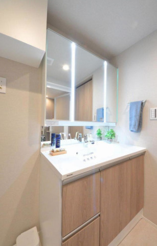 ニューハイツ練馬の洗面所|使いやすい洗面所です