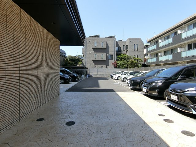 LA GRAN PRISMAの駐車場