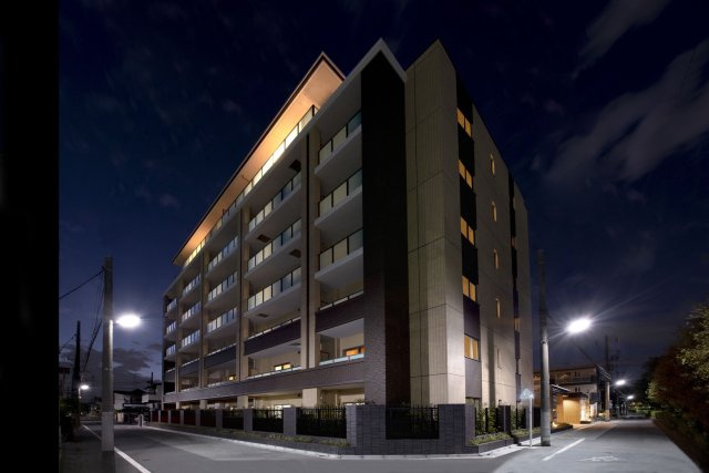 LA GRAN PRISMAの外観