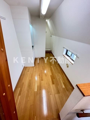 【居間・リビング】 | インベスト羽田Ⅲ | こちらの居間で趣味の時間をお楽しみください