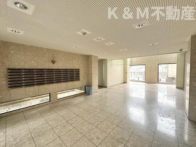 リーブル北小金のロビー|落ち着いたロビーです