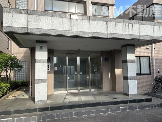 リーブル北小金のエントランス|ゆとりのあるエントランスです