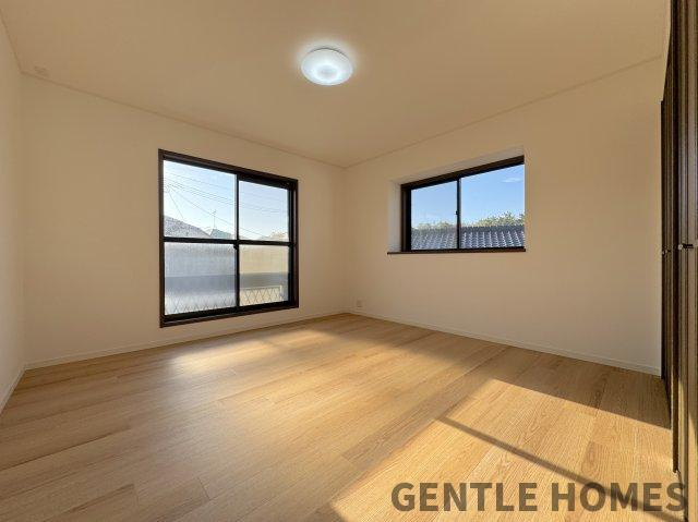 新宮町下府戸建ての洋室