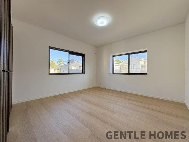 新宮町下府戸建ての洋室