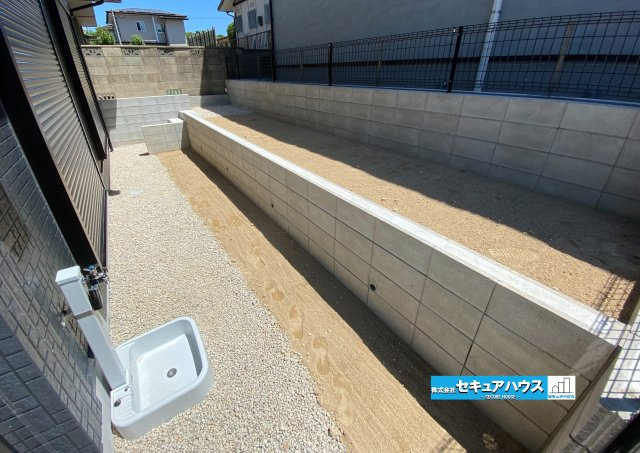 【今すぐご案内可能】知多市南粕谷3丁目　全1棟の庭|【庭】
◆お子様やペットものびのび遊べるお庭スペース！休日の家族時間の楽しみが増えること間違えなしです。　　　　　　　　　　　　　　　　　　　　　　　　　　　　　　　　　　　　　　　　　　　　　　　　