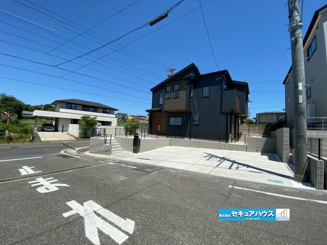 【今すぐご案内可能】知多市南粕谷3丁目　全1棟の前面道路含む現地写真|事前予約にて現地ご見学いただけます！お気軽にお問い合わせください♪
■株式会社　セキュアハウス■
住宅ローンに強く、知識、経験豊富なスタッフ在籍
お客様に寄り添い、ご成約後もサポート致します。