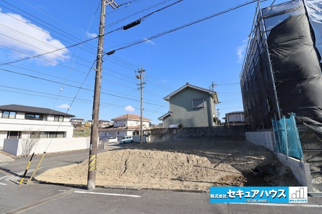 【同施工物件ご案内可能】知多市南粕谷3丁目　全1棟の前面道路含む現地写真|事前予約にて現地ご見学いただけます！お気軽にお問い合わせください♪
■株式会社　セキュアハウス■
住宅ローンに強く、知識、経験豊富なスタッフ在籍
お客様に寄り添い、ご成約後もサポート致します。