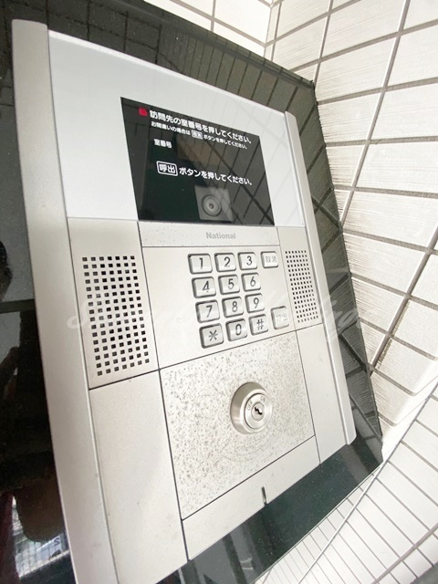 藤沢市朝日町の賃貸マンションのセキュリティ|オートロック完備で防音面も安心♪